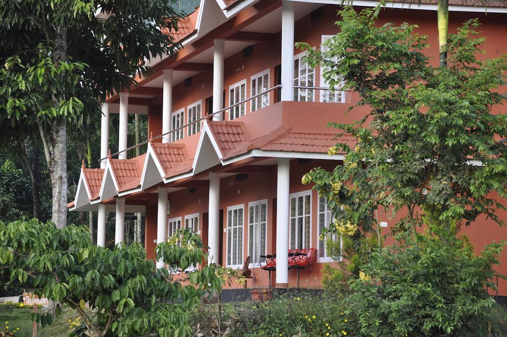 Krishnagiri Sunbird Garden Resort חדר תמונה