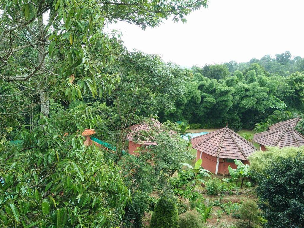 Krishnagiri Sunbird Garden Resort מראה חיצוני תמונה